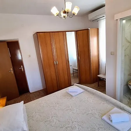 Apartamento Zvone Veli Rat