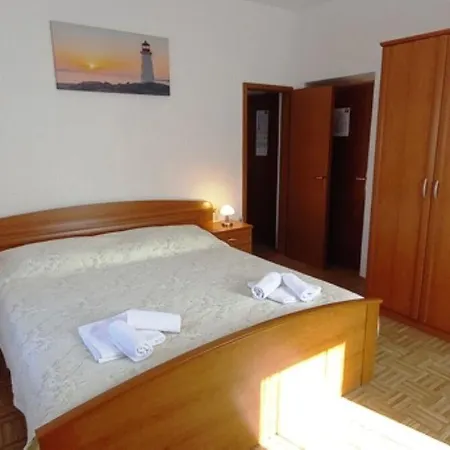 Zvone Apartamento Veli Rat