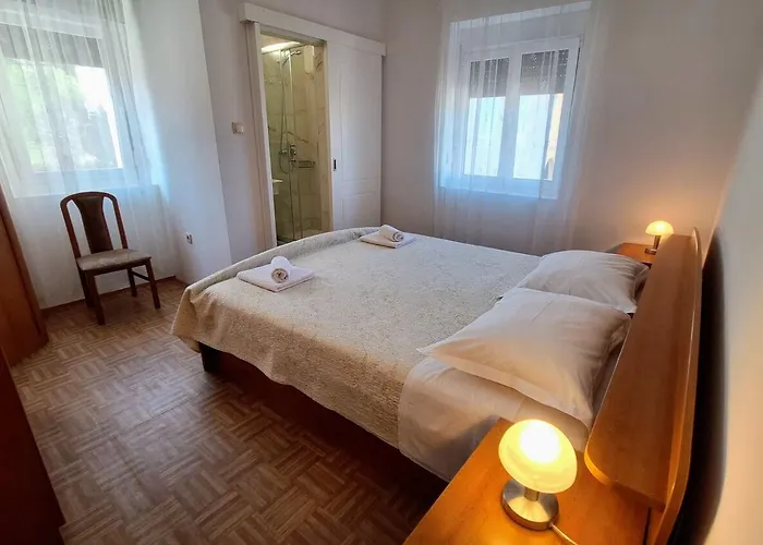 Zvone Διαμέρισμα Veli Rat