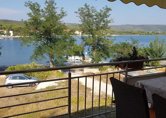 Zvone Διαμέρισμα Veli Rat